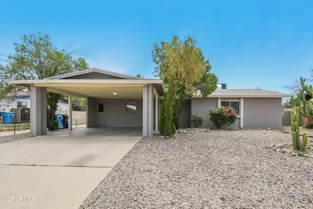 $1,765 | 1101 West Campo Bello Drive, Phoenix, AZ 85023