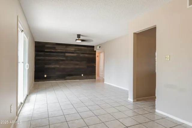 $1,765 | 1101 West Campo Bello Drive, Phoenix, AZ 85023