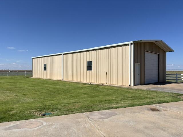 1900 Interstate 27 Plainview, TX 79072 - Photo 9 of 53 8_S barn 2