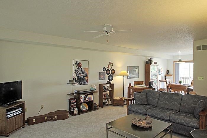 1927 Earl Road Iowa City, IA 52246 - Photo 2 of 25 Gallery Image 2