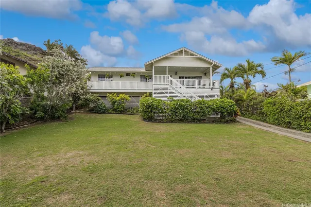 $2,500,000 | 925 Aalapapa Drive, Kailua, HI 96734