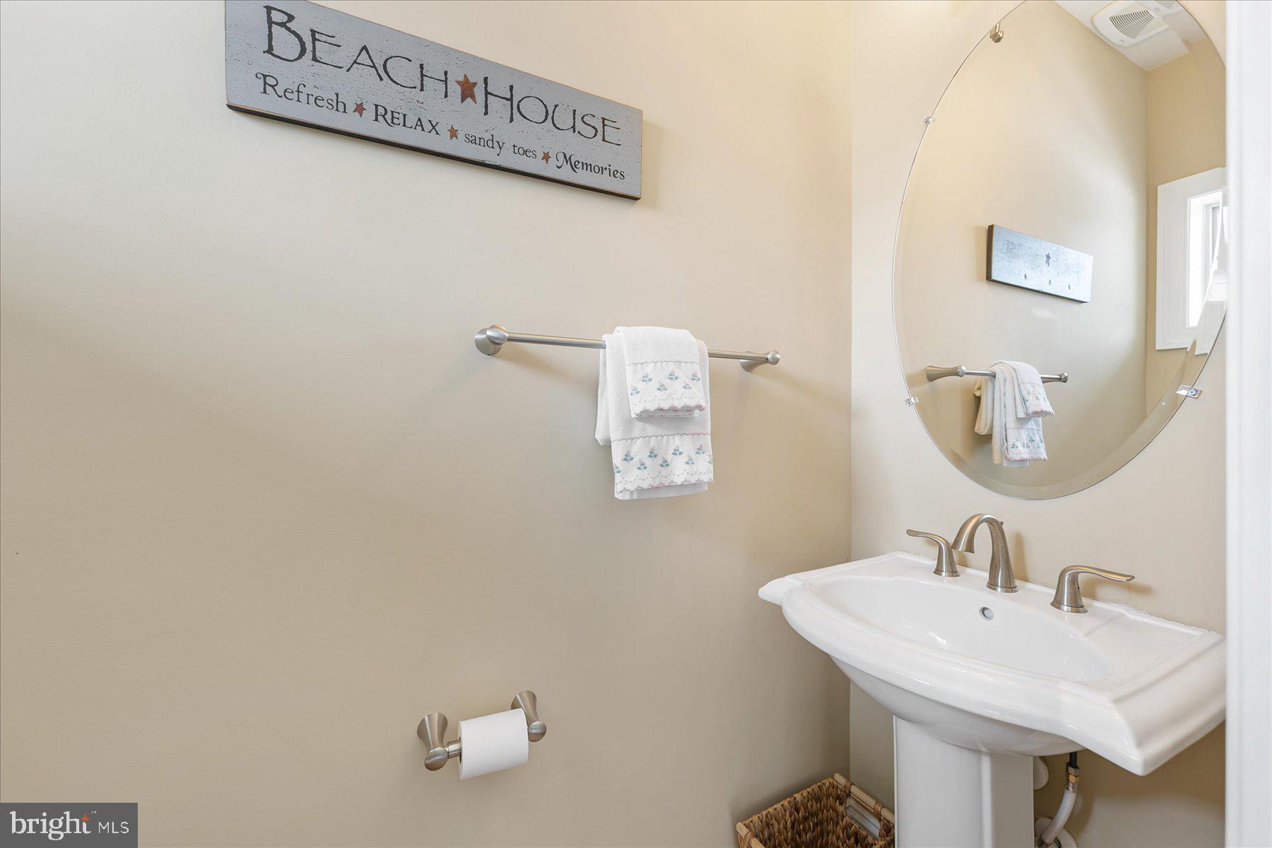 26424 Kingfisher Road Ocean View, DE 19970 - Photo 13 of 57 Powder Room
