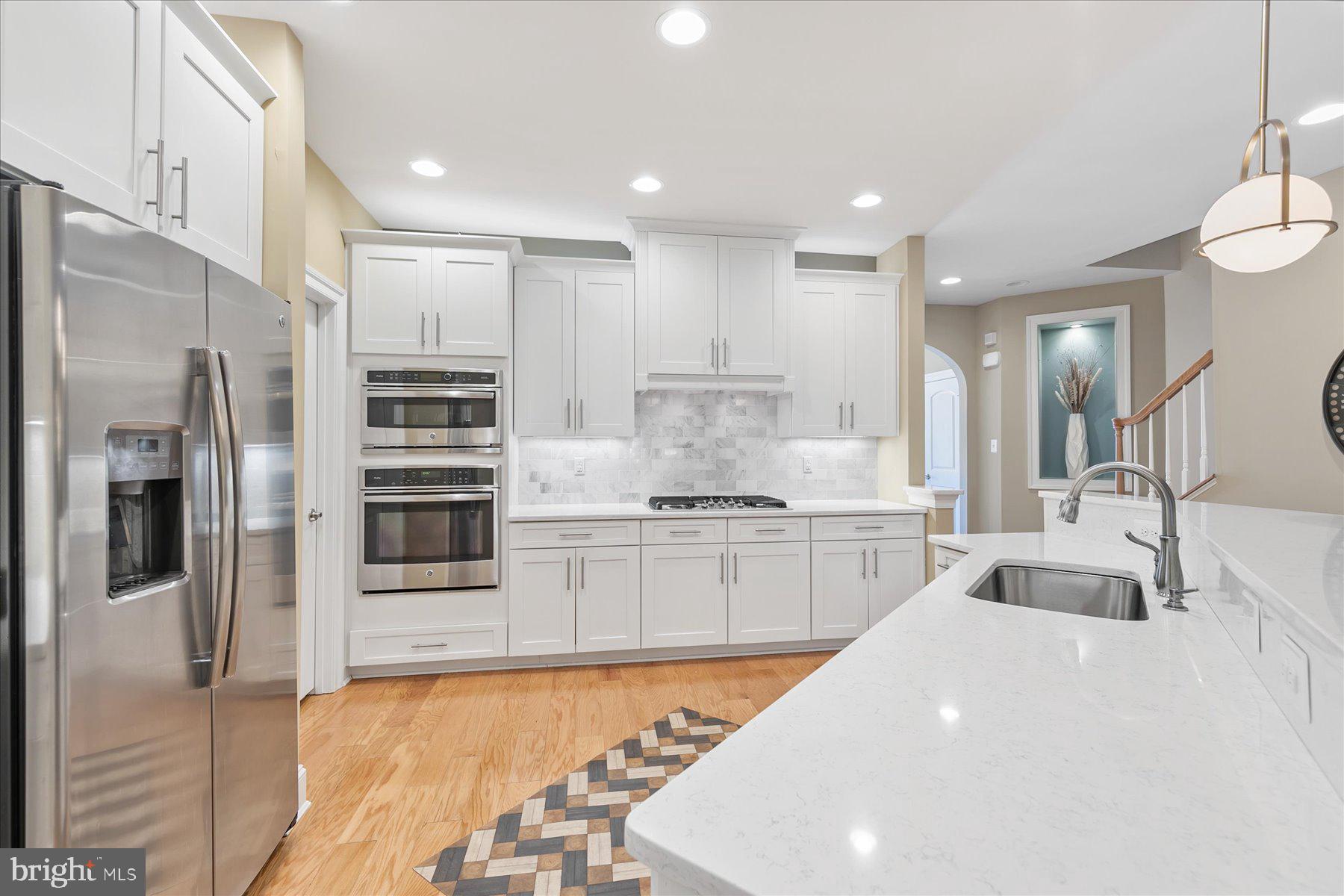 26424 Kingfisher Road Ocean View, DE 19970 - Photo 8 of 57 Gourmet Kitchen with huge island