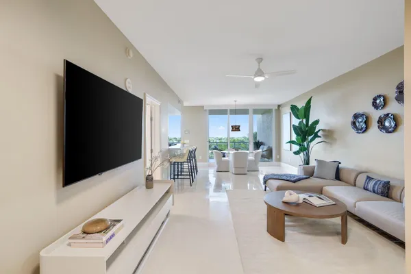 $1,675,000 | 1063 Hillsboro Mile, Unit 404, Hillsboro Beach, FL 33064