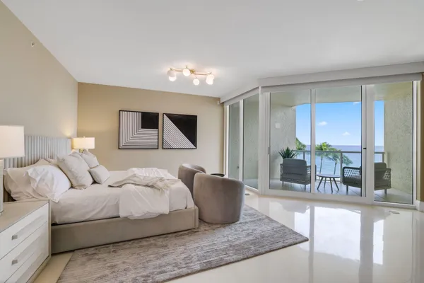$1,675,000 | 1063 Hillsboro Mile, Unit 404, Hillsboro Beach, FL 33064