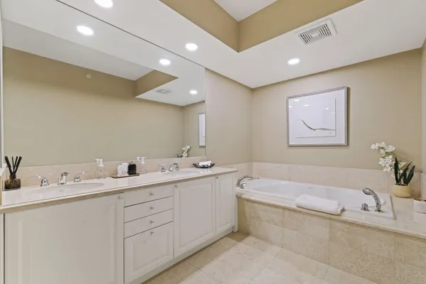 $1,675,000 | 1063 Hillsboro Mile, Unit 404, Hillsboro Beach, FL 33064