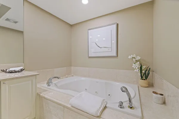 $1,675,000 | 1063 Hillsboro Mile, Unit 404, Hillsboro Beach, FL 33064