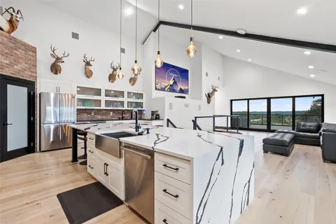 $1,799,000 | 561 Broken Bit Trail, Dripping Springs, TX 78620