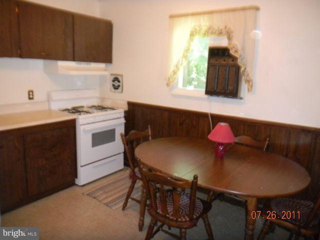 204 Highfalcon Road Reisterstown, MD 21136 - Photo 4 of 17 Kitchen