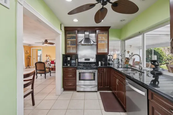 $1,250,000 | 3820 Northeast 29th Avenue, Lighthouse Point, FL 33064