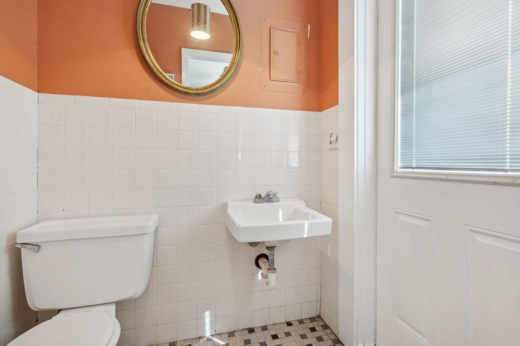 3820 Northeast 29th Avenue Lighthouse Point, FL 33064 - Photo 16 of 39 Cabana Bath