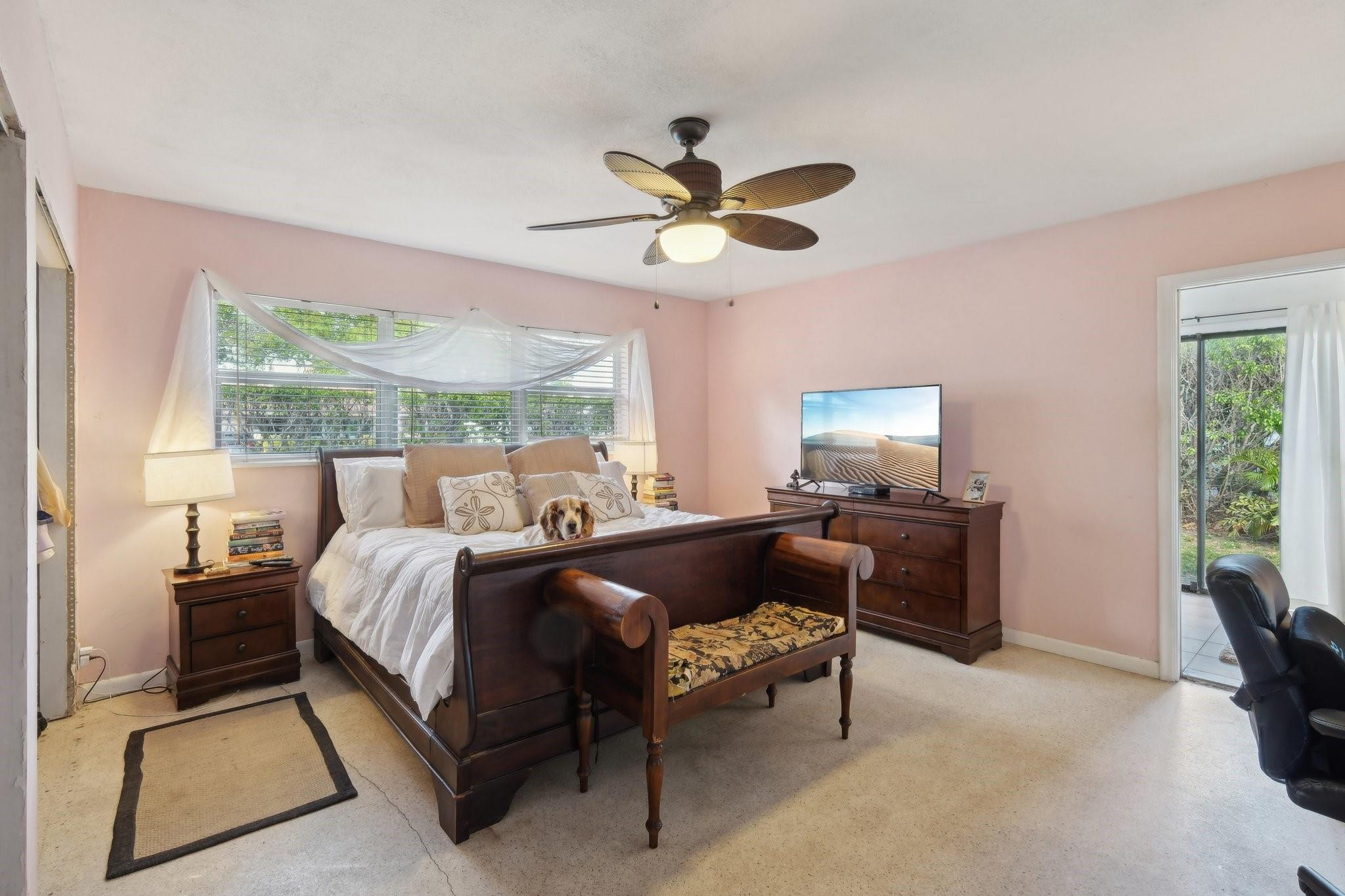 3820 Northeast 29th Avenue Lighthouse Point, FL 33064 - Photo 22 of 39 Comfortable primary bedroom