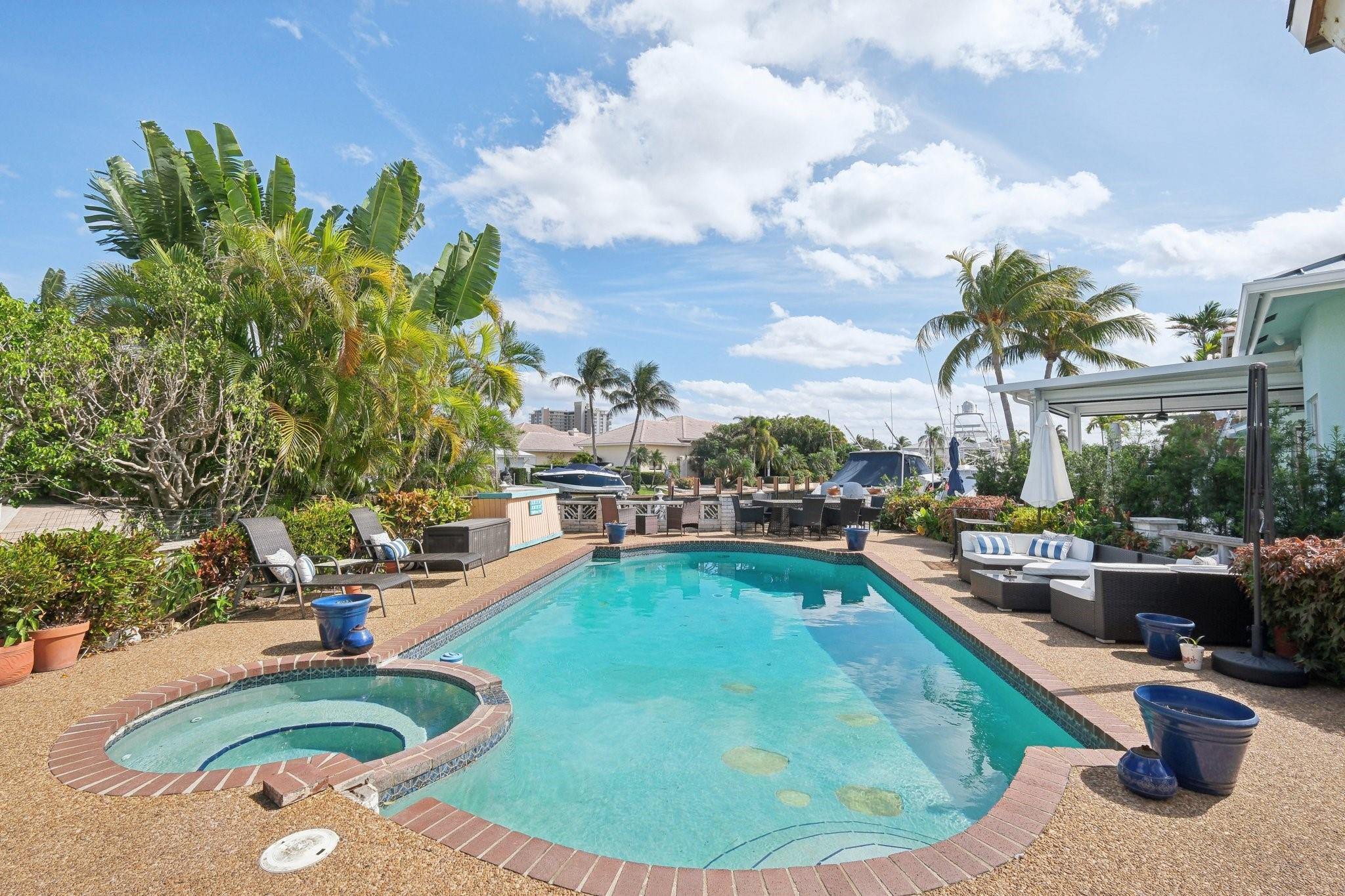 3820 Northeast 29th Avenue Lighthouse Point, FL 33064 - Photo 38 of 39 Pool and Spa