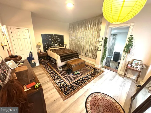 $1,250 | 4925 Cedar Avenue, Unit 2, Philadelphia, PA 19143