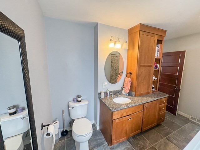 21 Falmouth Street Worcester, MA 01607 - Photo 11 of 40