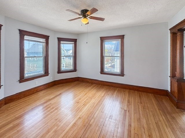 21 Falmouth Street Worcester, MA 01607 - Photo 12 of 40