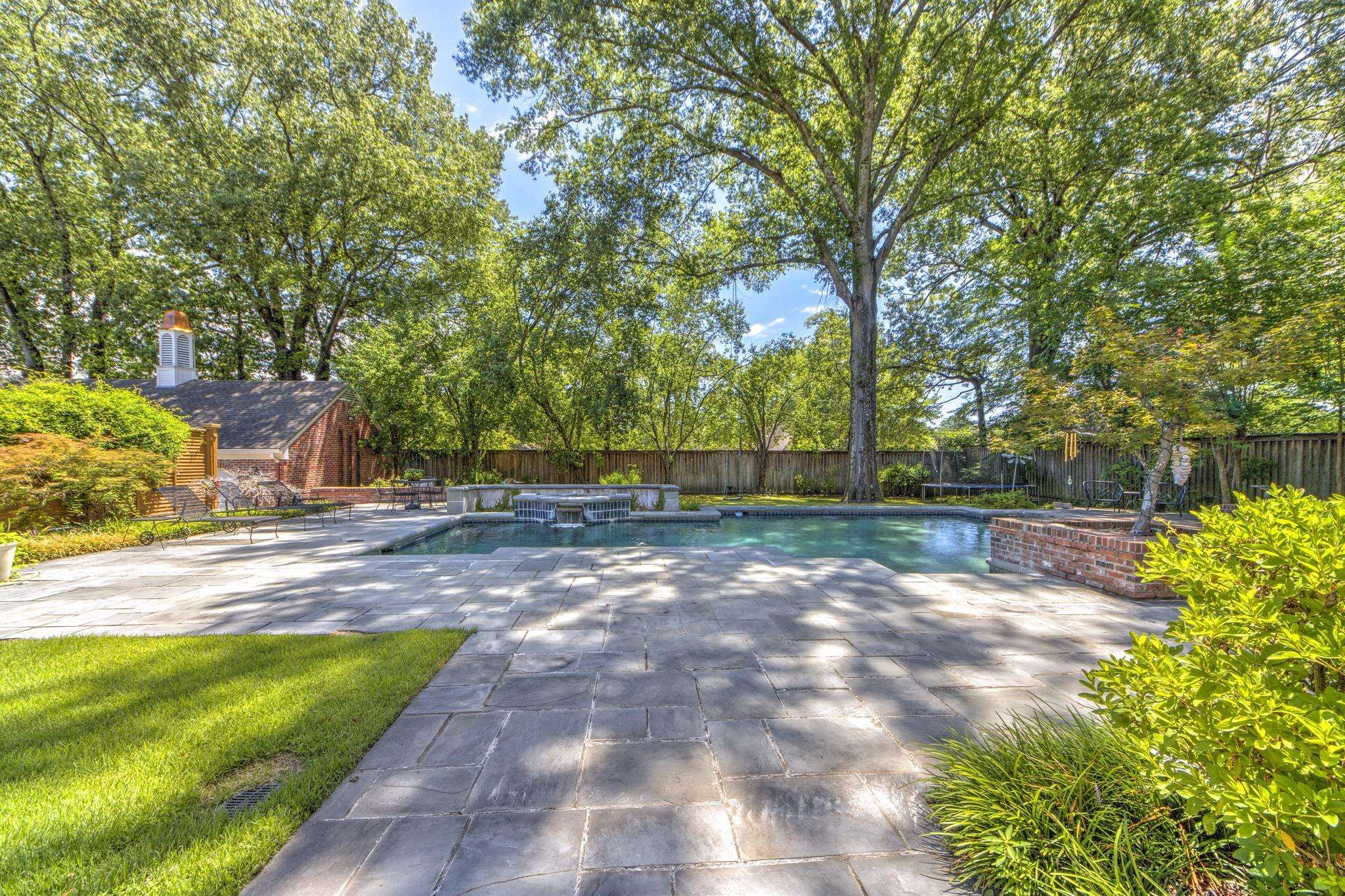 370 Greenway Road Memphis, TN 38117 - Photo 29 of 40 Gallery Image 29