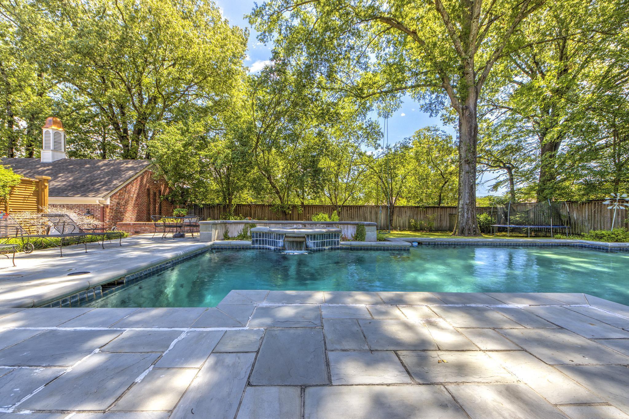 370 Greenway Road Memphis, TN 38117 - Photo 30 of 40 Gallery Image 30