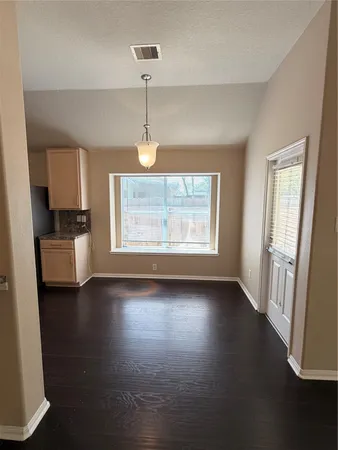 $2,050 | 906 Taylor Ridge Drive, Spring, TX 77373