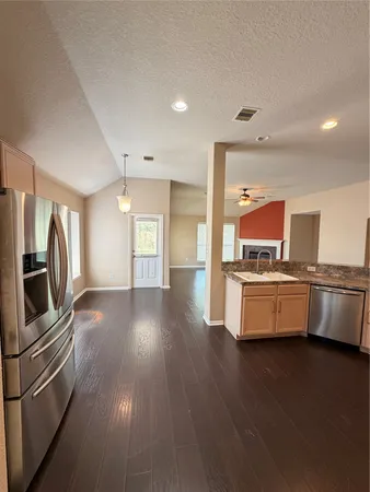 $2,050 | 906 Taylor Ridge Drive, Spring, TX 77373