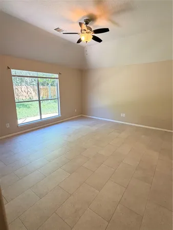$2,050 | 906 Taylor Ridge Drive, Spring, TX 77373