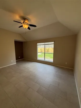 $2,150 | 906 Taylor Ridge Drive, Spring, TX 77373