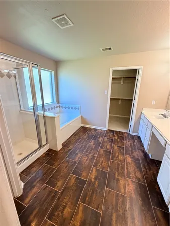 $2,050 | 906 Taylor Ridge Drive, Spring, TX 77373