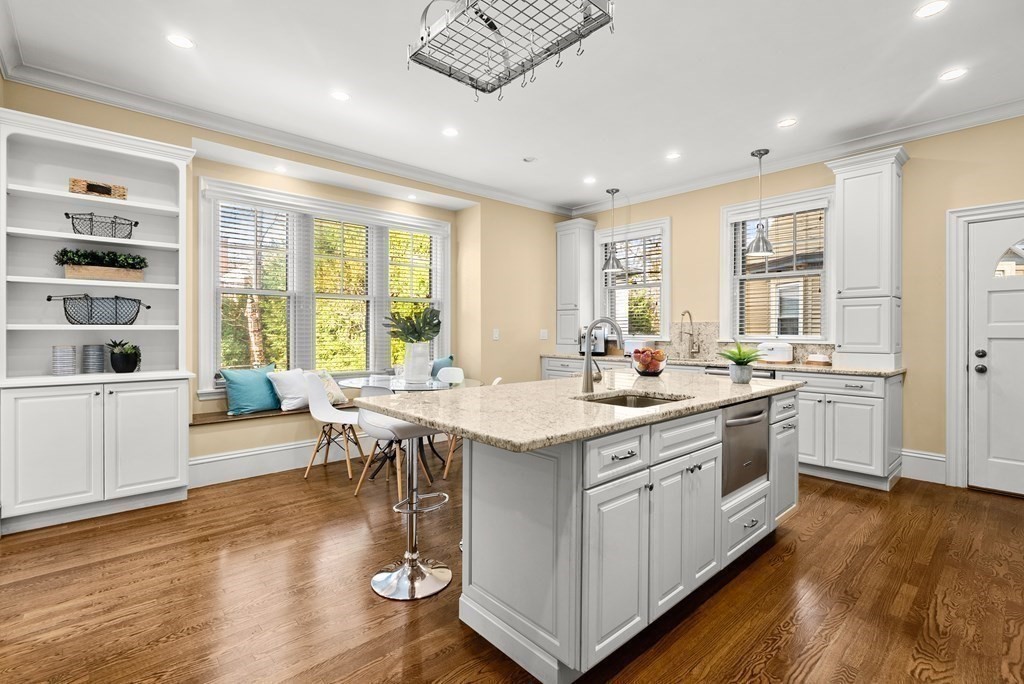 146 Naples Road Brookline, MA 02446 - Photo 11 of 29