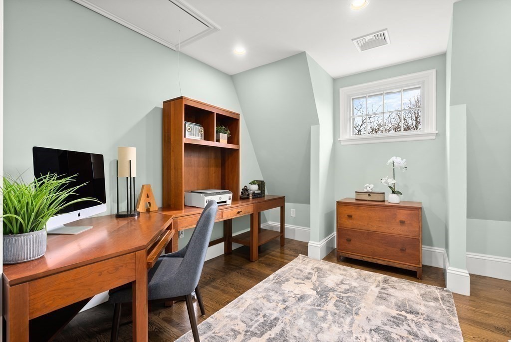 146 Naples Road Brookline, MA 02446 - Photo 25 of 29