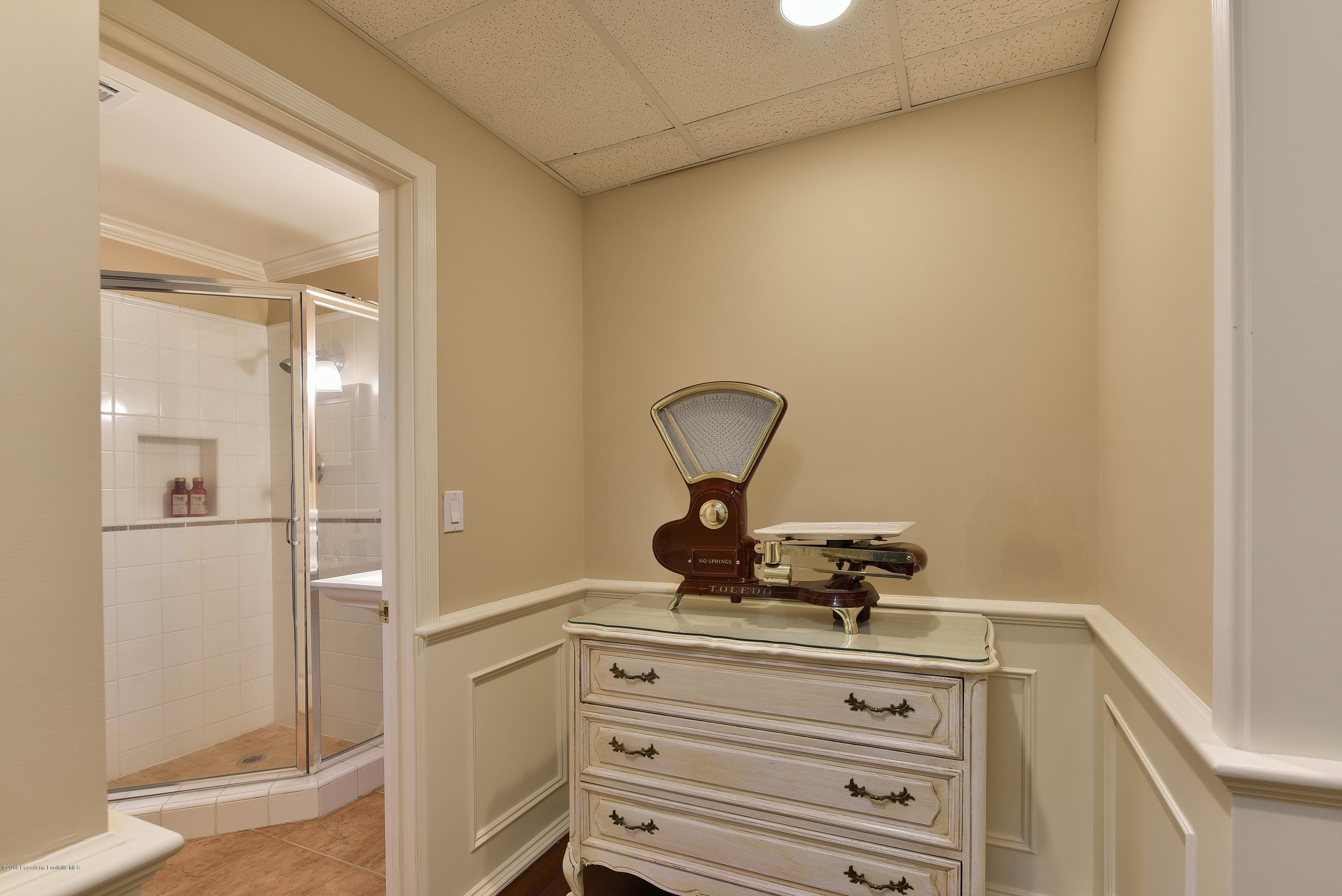 2426 Orange Avenue La Crescenta, CA 91214 - Photo 30 of 54 2426 Orange PRINT 34