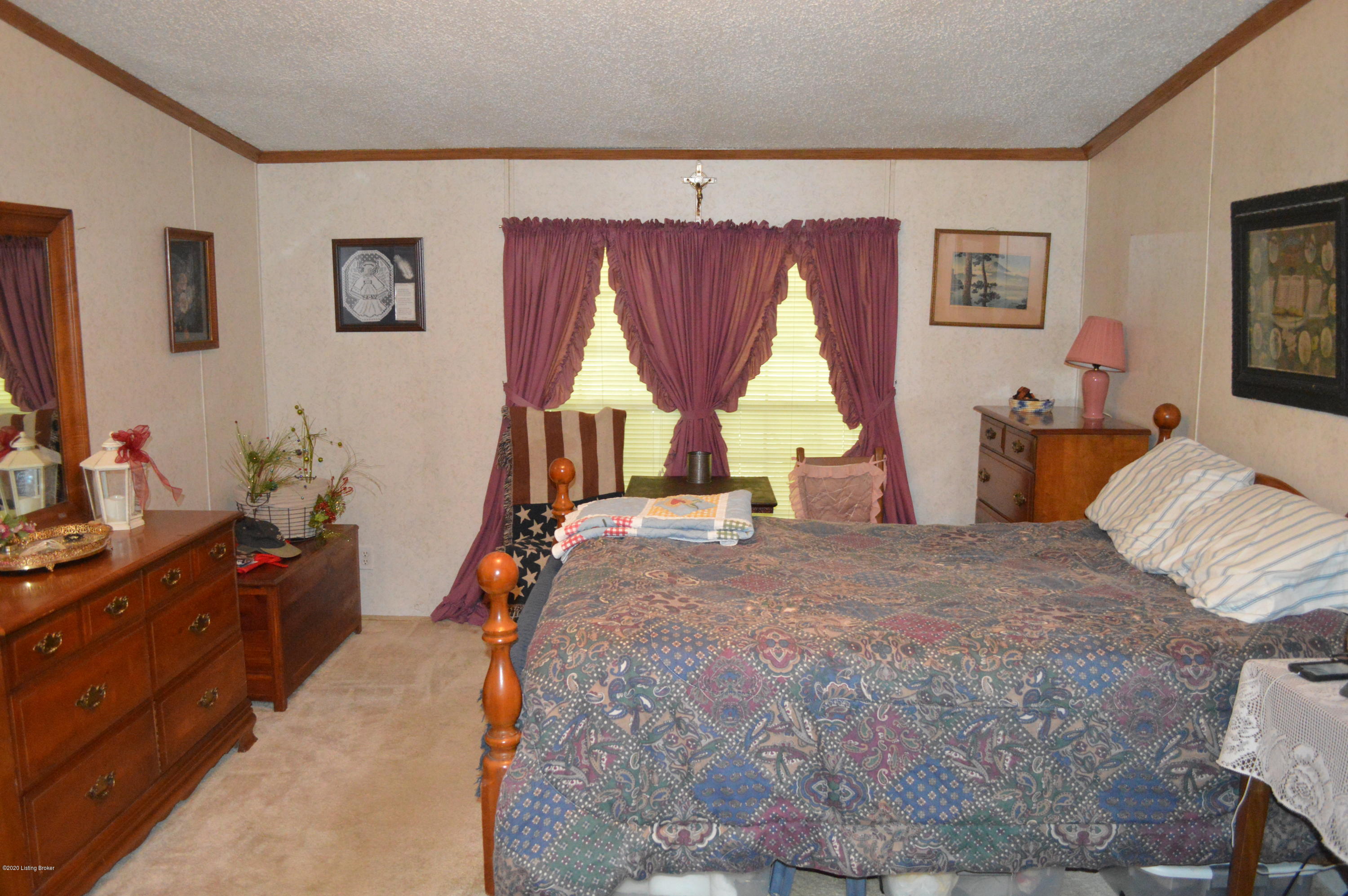 468 Garriott Road Bedford, KY 40006 - Photo 11 of 42 DSC_0165