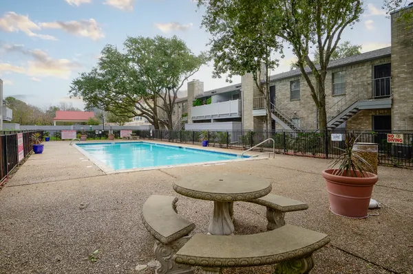 $1,400 | 10733 Braes Bend Drive, Unit 10733, Houston, TX 77071