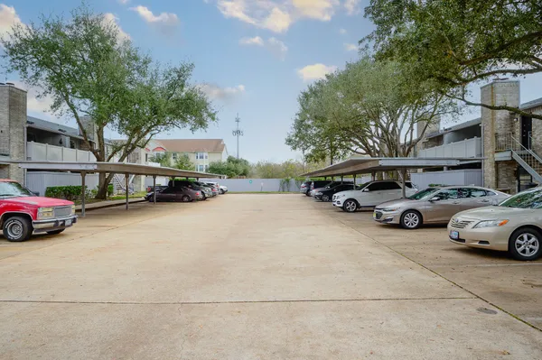 $1,400 | 10733 Braes Bend Drive, Unit 10733, Houston, TX 77071