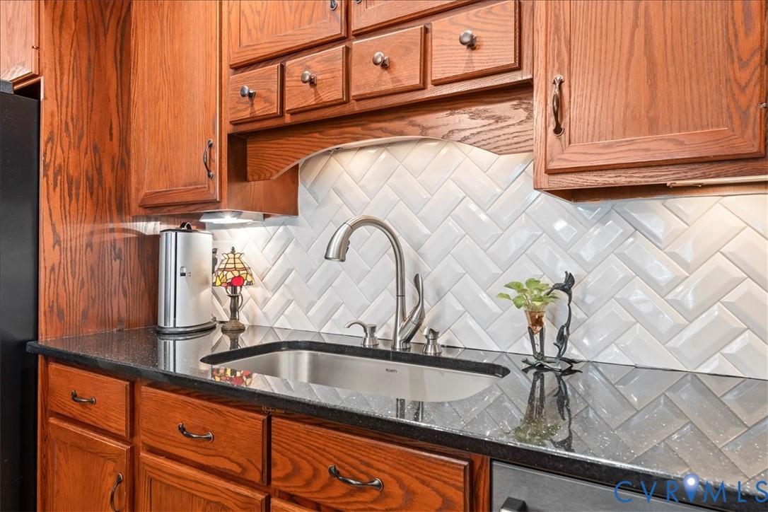 2911 Vistapoint Road Midlothian, VA 23113 - Photo 23 of 75