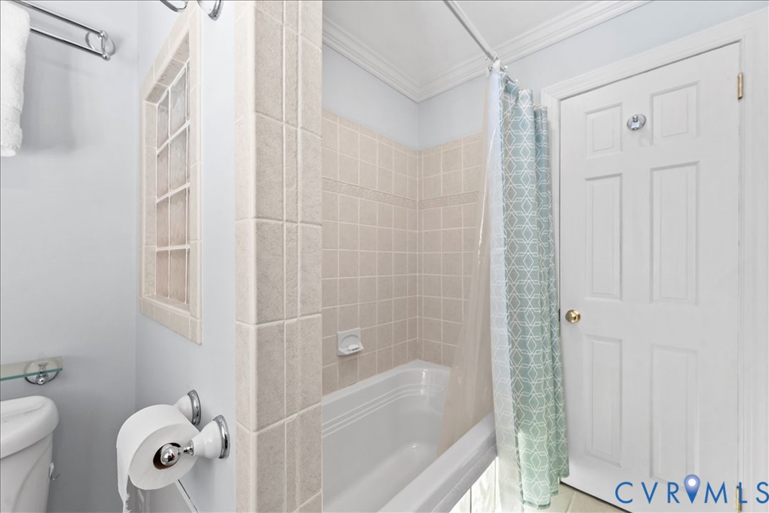 2911 Vistapoint Road Midlothian, VA 23113 - Photo 42 of 75 hall bathroom