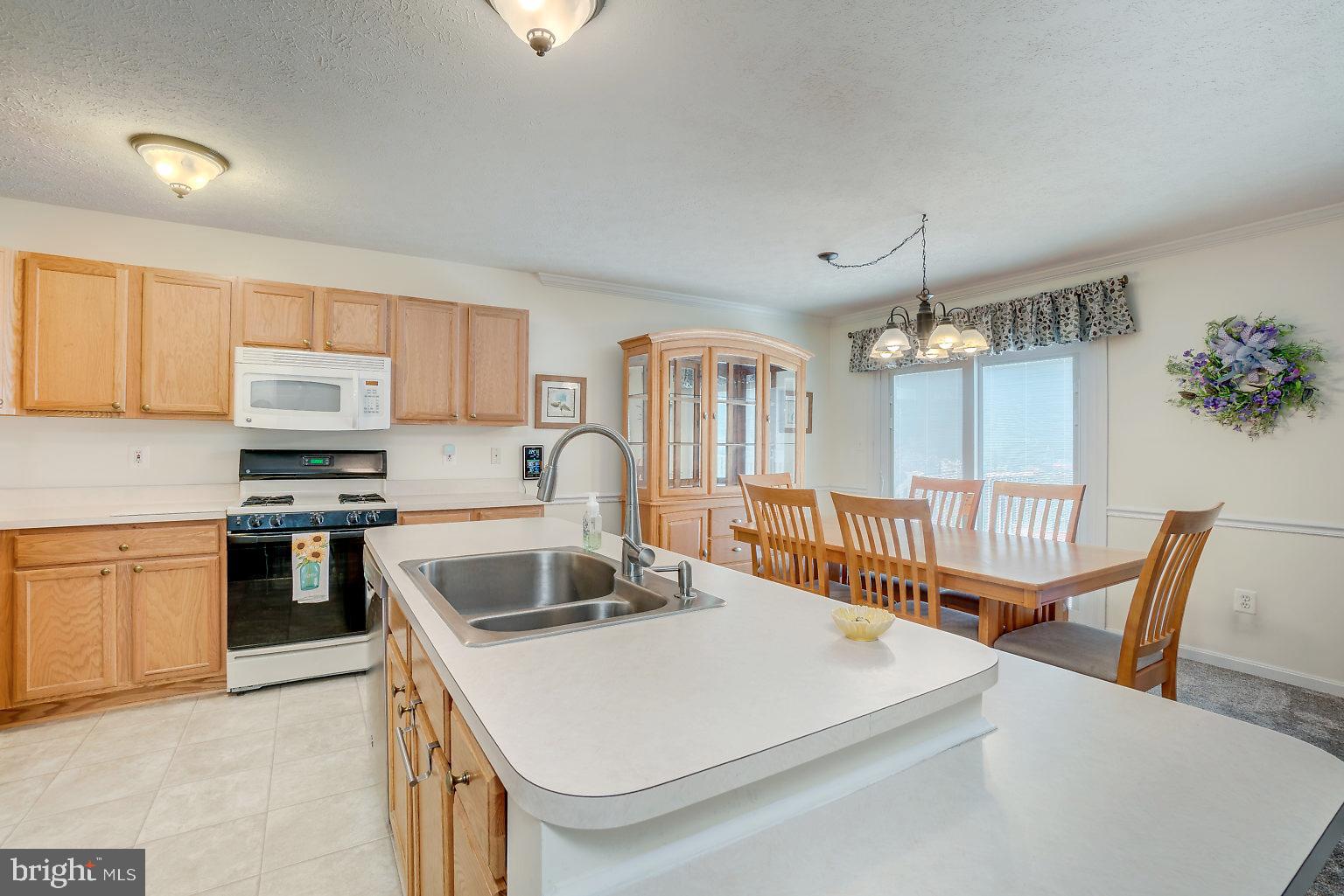 4600 Sandwood Road Baltimore, MD 21219 - Photo 13 of 37 Island with Double Sink/dishwasher