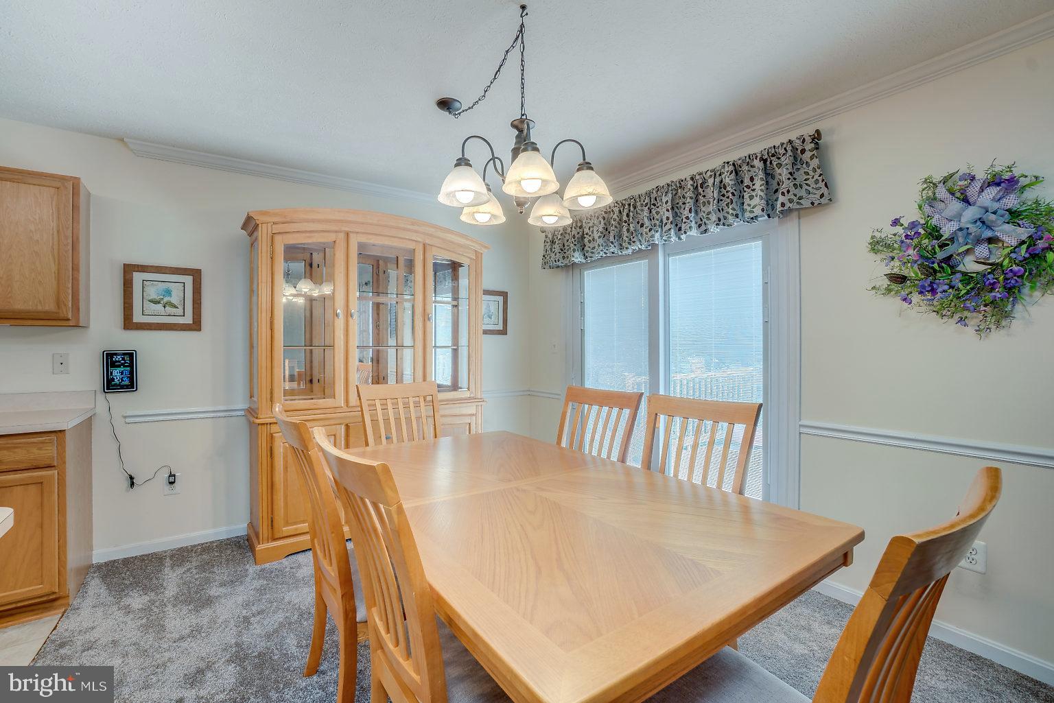 4600 Sandwood Road Baltimore, MD 21219 - Photo 14 of 37 Dining area