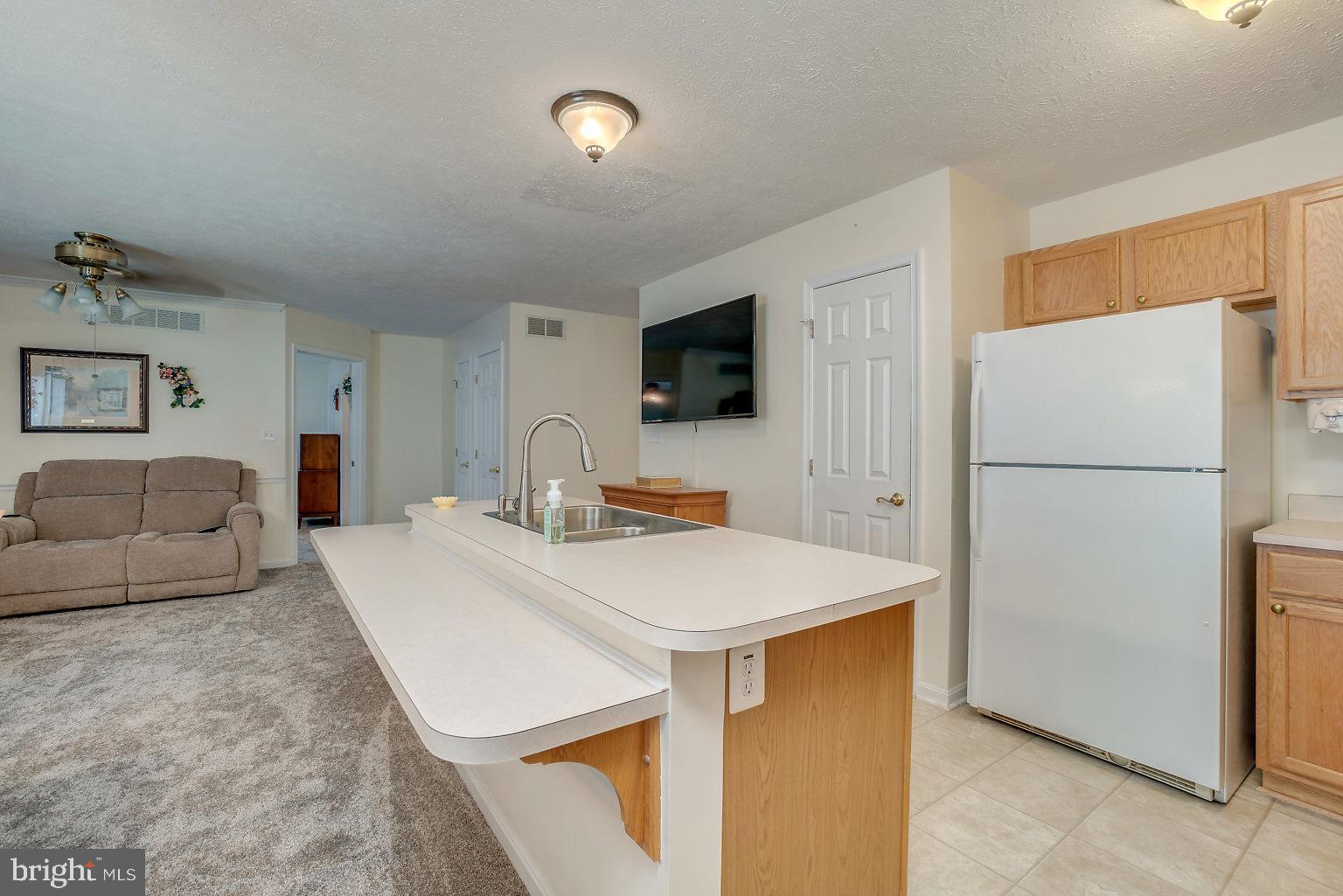 4600 Sandwood Road Baltimore, MD 21219 - Photo 17 of 37 Island