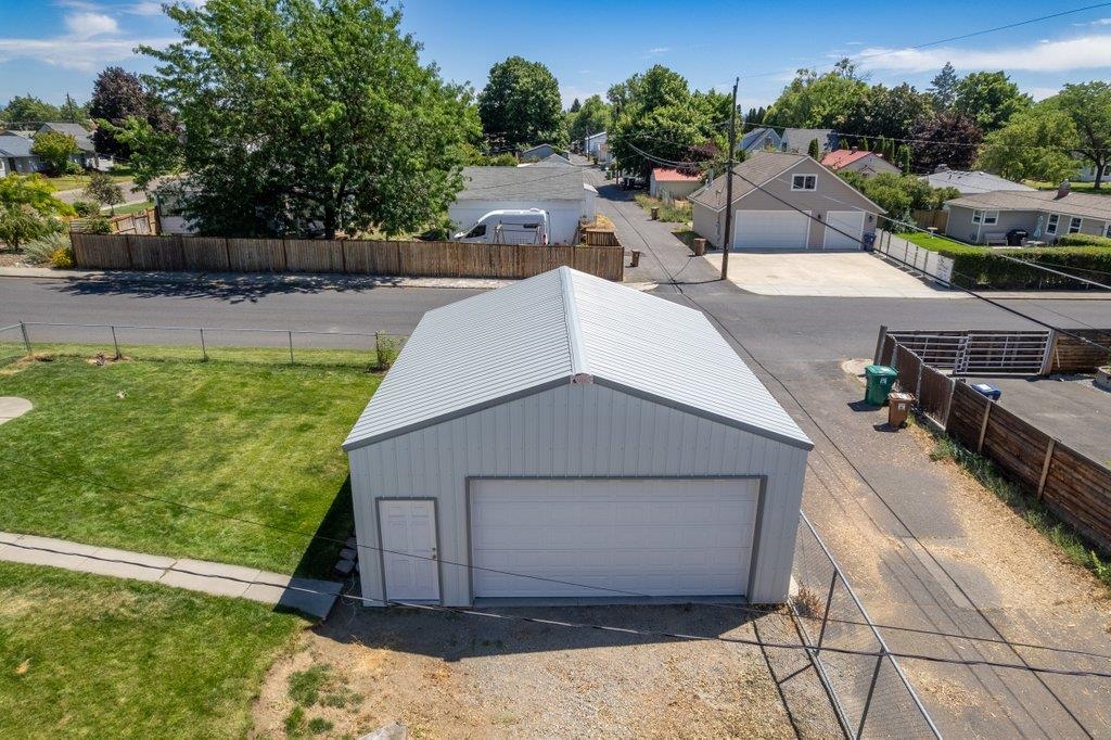 2803 West Sanson Avenue Spokane, WA 99205 - Photo 22 of 33