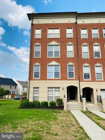 $2,650 | 7901 Crescent Park Drive, Gainesville, VA 20155