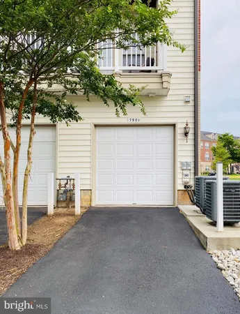 $2,650 | 7901 Crescent Park Drive, Gainesville, VA 20155