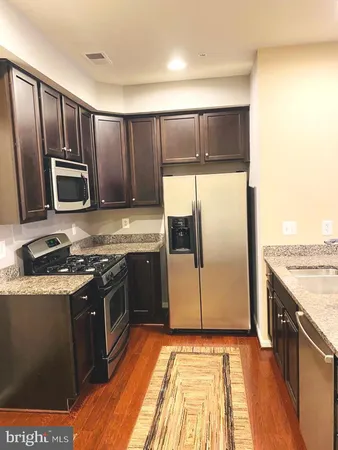 $2,650 | 7901 Crescent Park Drive, Gainesville, VA 20155