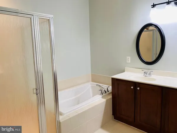 $2,650 | 7901 Crescent Park Drive, Gainesville, VA 20155