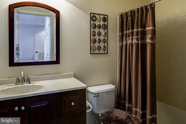 $2,650 | 7901 Crescent Park Drive, Gainesville, VA 20155