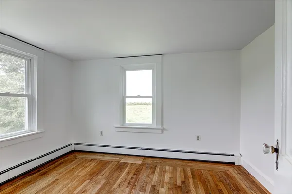 $2,600 | 44 Paquins Lane, Portsmouth, RI 02871