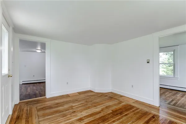 $2,600 | 44 Paquins Lane, Portsmouth, RI 02871