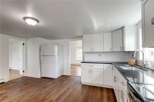 $2,600 | 44 Paquins Lane, Portsmouth, RI 02871