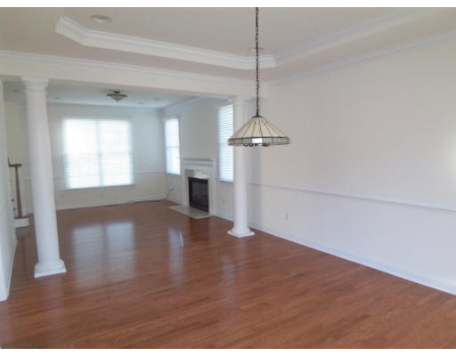 27 Whitehall Way Bellingham, MA 02019 - Photo 11 of 26 Gallery Image 11