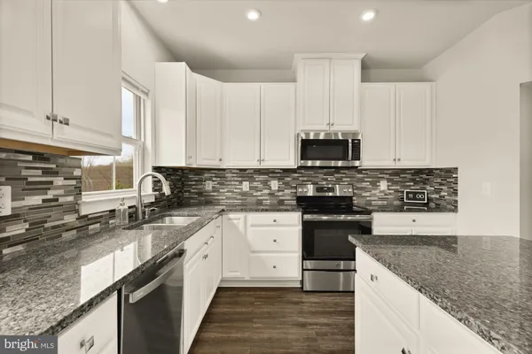 $739,900 | 2269 River Birch Road, Dumfries, VA 22026