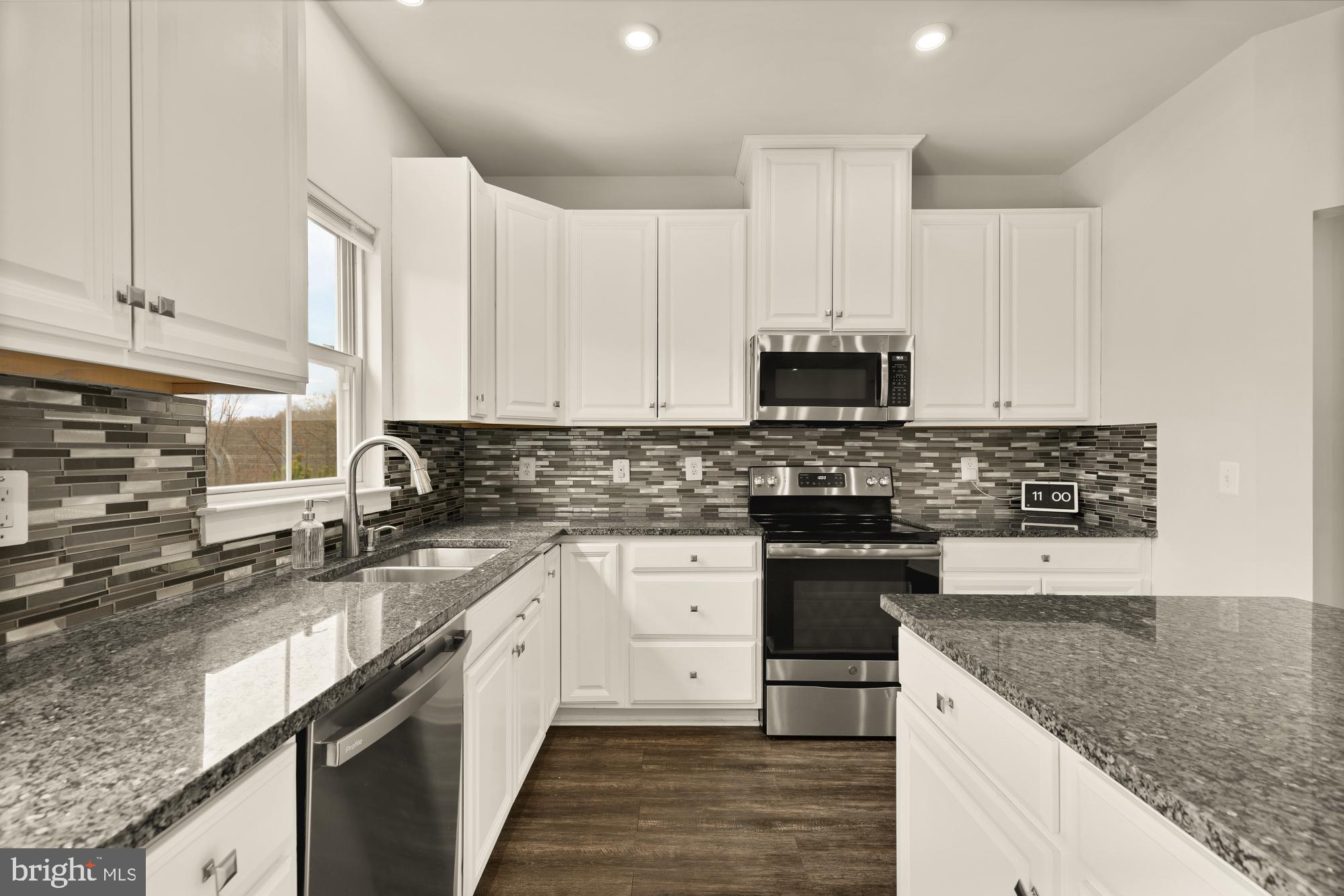 2269 River Birch Road Dumfries, VA 22026 - Photo 11 of 29